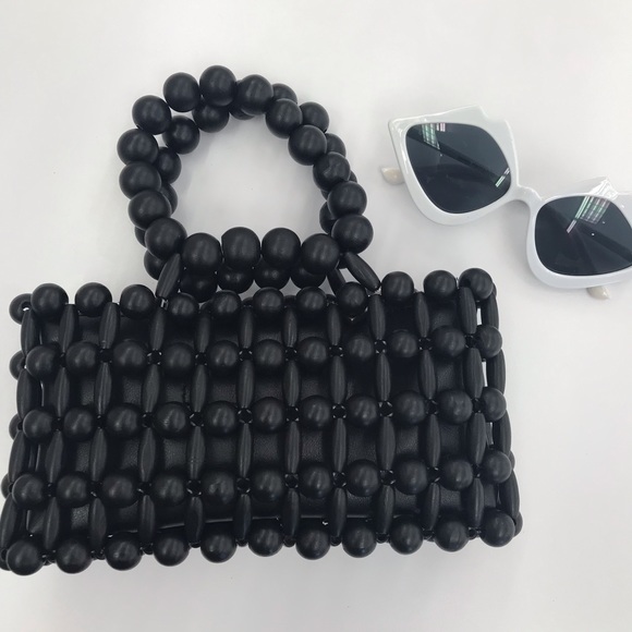 Last1! MINI WOOD BEADED TOP HANDLE HANDBAG - BLACK - Picture 3 of 5